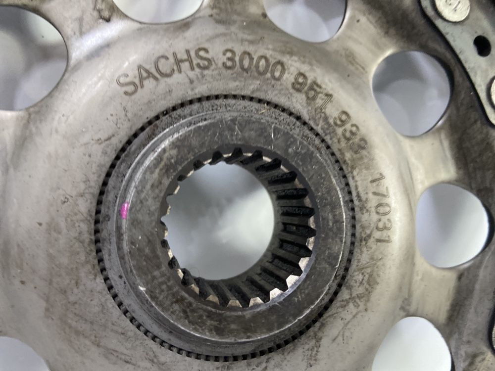 Диск Сцепления на БМВ Е46 Е60 М47N 6-Ступка Sachs Щеплення