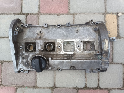 Клапанна кришка Vw Audi 1.8 ADR 06B103475E